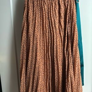 Brown black polka dot mix. Elastic waist.